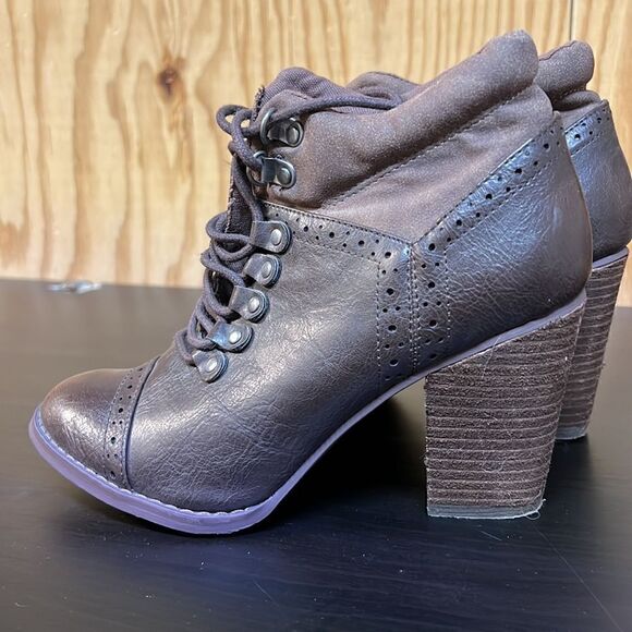 Buckle Not Rated Booties  - Picture 1 of 9